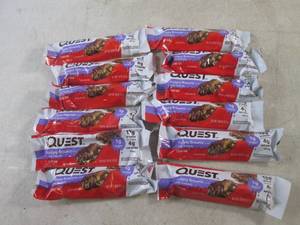 lot 470 image: (B-1) 12 Quest Fudgey Brownie with Almonds Candy Bars Best by June 2024
