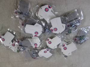 lot 483 image: (FS) 18 Chicago Cubs Keychains