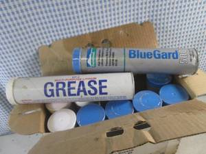 lot 18 image: (CS) 10 Tubes of Grease 2 Types See Photos 14oz Tubes