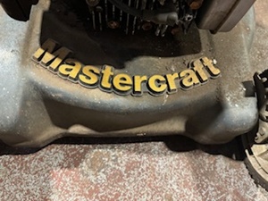 lot 25 image: Mastercraft Push Mower 4 HP 20 inch