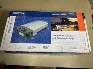 lot 54 image: Xantrex Freedom HF 1800 Watt, DC to AC Inverter 40A, Multi-stage Charger