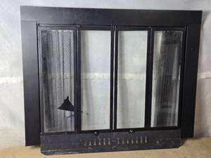 lot 13 image: Fireplace Glass Doors with Screen