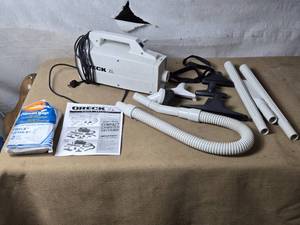 lot 17 image: Oreck XL Compact Cannister Vacuuum