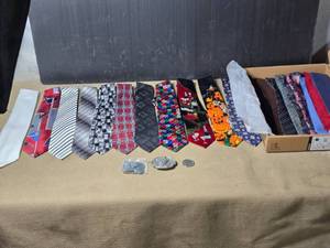 lot 103 image: Lot of 20 Mens Ties and 2 Belt Buckles