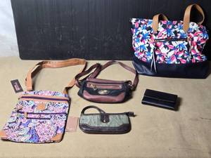 lot 104 image: Purses, Handbags - Stone Mountain, b.o.c. & Others