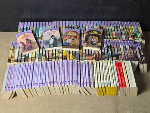 lot 122 image: Huge Lot of Romance Books - Silhouette Special Edition & More