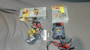 lot 46 image: Mixed EverStart 400 Watts Vehicle Power Inverter And MAXX 3 Amp 6V12V Automotive Battery Charger