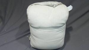 lot 78 image: KingCalifornia King Heavyweight Linen Comforter & Sham Set Natural 191908111858