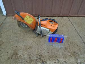 Stihl concrete saw. Consignor says ran a few months ago. As shown.