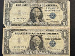 lot 28 image: $1 Dollar Silver Certificates