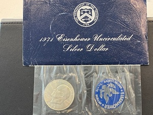 lot 51 image: 1971-S Eisenhower Silver Dollar Uncirculated