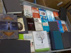 lot 9 image: Books...