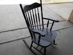 lot 33 image: Brown Medium size Rocker...