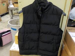 lot 57 image: St Johns Bay Black Vest size MM...