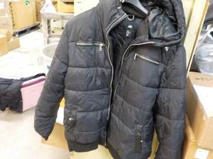 lot 58 image: H &ampM Hooded Winter Insulated Jacket size XL