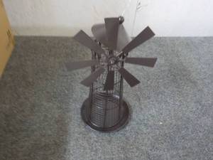lot 87 image: Metal Bird Feeder...