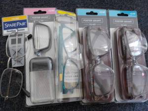 lot 110 image: 4 Pair Foster Grant 2.00 Glasses...