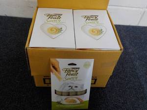 lot 119 image: 30 x 4 packs Purina Fancy Feast Savory Cat Treats with Natural Chicken in a Demi Glaze retail $3 each
