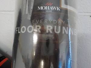 lot 150 image: Mohawk Floor Runner 2 ft x 6 ft...