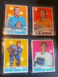 lot 116A image: 1970 Topps Hockey 4 Card Vintage Lot