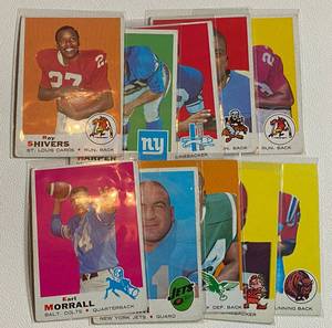 lot 143A image: 1969 Topps Football 10 Card Vintage Lot