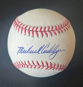lot 33G image: Michael Cuddyer Signed OMBL Rawlings Baseball With Cube - No COA - Minnesota Twins