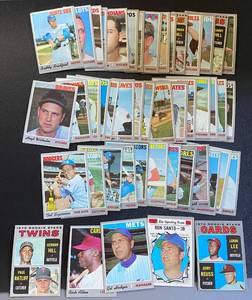 lot 28B image: 1970 Topps Baseball - 48 Card Lot, varying condition - Includes Hoyt Wilhelm, Gil Hodges, Ron Santo, Twins Rookies, Richie Allen, and more