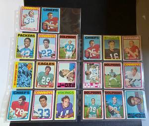 lot 22K image: 1972 Topps Football 38 Card Star Lot - Len Dawson (2), Blanda, Jurgensen, Csonka, Smith, Sayers, Warfield, Griese, Eller and More
