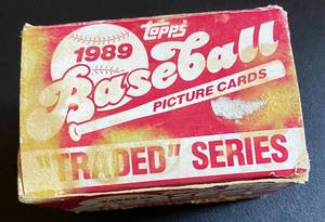 lot 17 image: 1989 Topps Traded Baseball Complete Set with Ken Griffey Jr. RC