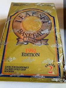 lot 30 image: 1992 Leaf Baseball Factory Sealed 36 Pack Box of Cards