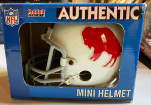lot 130 image: Buffalo Bills Riddell Mini Football Helmet