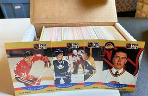 lot 145 image: 1990 Pro Set Hockey Card Set #1-405