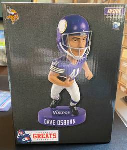 lot 165 image: Dave Osborn Limited Edition Numbered Bobblehead Minnesota Vikings Football
