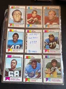 lot 95E image: 1973 Topps Football 32 Card Vintage Lot