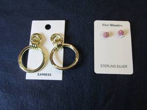 2 pr Earrings...