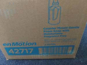 ENMOTION� COUNTER MOUNT SOAP DISPE...