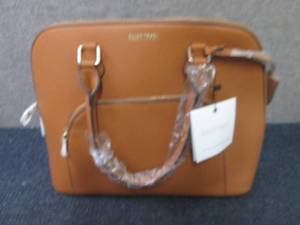 NWT Ellen Tracy Nova Dome Satchel i...