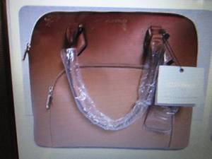 NWT Ellen Tracy Nova Dome Satchel i...
