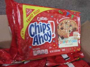 6- 14.38 oz Chewy Chips Ahoy Confet...