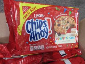 6- 14.38 oz Chewy Chips Ahoy Confet...