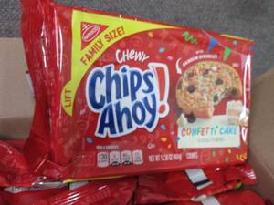 6- 14.38 oz Chewy Chips Ahoy Confet...