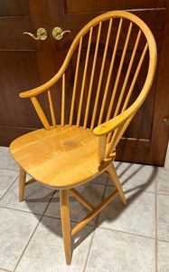lot 42 image: Round Back Wooden Accent Chair