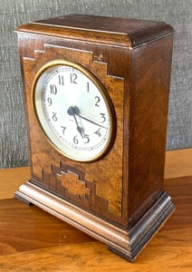 lot 48 image: Seth Thomas Mantle Clock