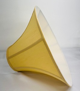 lot 81 image: Beautiful Like New Pair of Lamp Shades