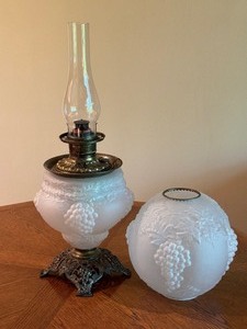lot 33 image: Antique Consolidated Kerosene Lamp