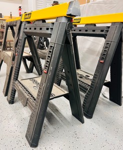 lot 128 image: Two Telescopic Folding Trestle 2 by Stanley  Set of Four Stanley Saw Horses