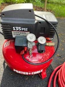 lot 194 image: Porter Cable 135 PSI 2 HP 6 Gallon Air Compressor Model CFFN250N-1