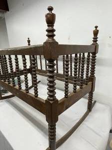lot 241 image: Vintage Solid Walnut Doll Cradle
