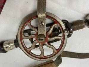 lot 280 image: Vintage Decorative Pieces