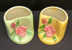 lot 171 image: Two Beautiful Vintage Bud Vases